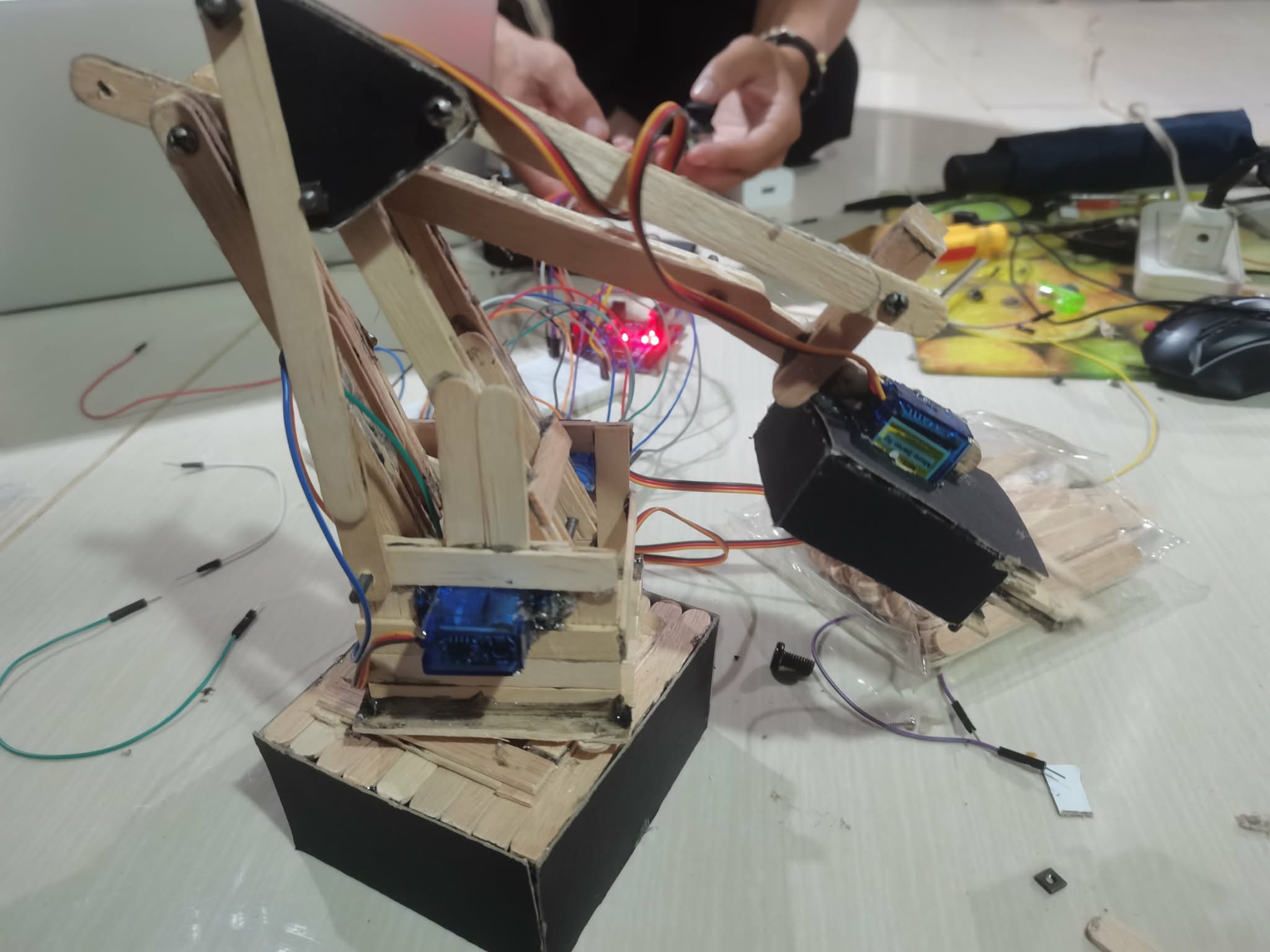 IoT bottle validation sensor setup